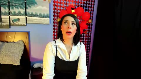 Snapshot of adellelennox_cg chatting on September 10, 10:59 am Adelle online show from September 10, 10:59 am