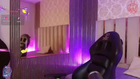 adisson_tay online show from March 18, 3:11 am