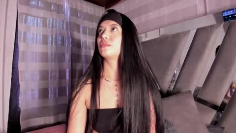 Stormi online show from December 5, 5:47 pm