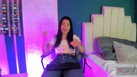 adriienne_ online show from March 28, 9:24 pm