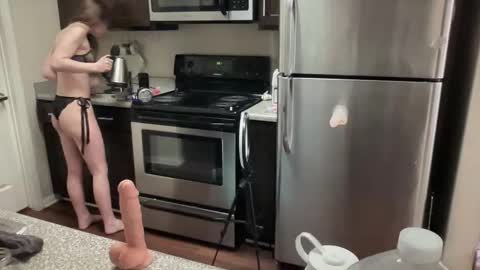 adventurealexi online show from April 7, 3:47 pm