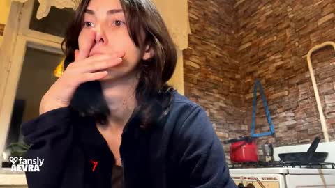 vegans taste better online show from December 3, 7:05 pm