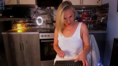 OneAfa online show from September 12, 9:44 pm