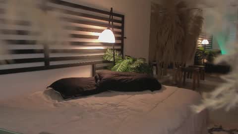 Snapshot of afrodita__25 chatting on February 17, 9:43 pm Emma online show from February 17, 9:43 pm