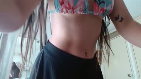 afrodithaa_ online show from February 26, 4:50 pm