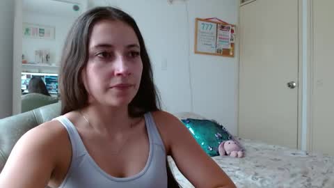 afrodithaa_ online show from April 16, 8:08 pm