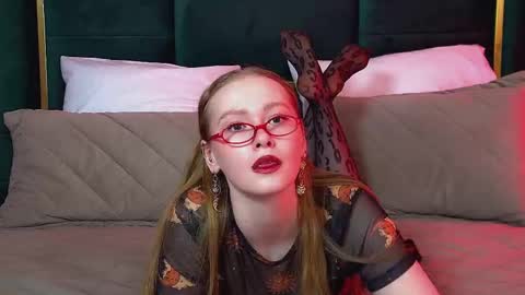 AgataFoxley online show from March 20, 6:40 am