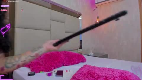 LUNNA online show from February 12, 6:30 pm