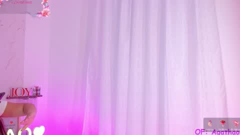 Agatha Owens online show from December 3, 12:57 am