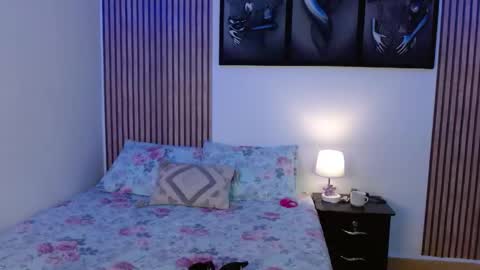 aghata walkerl online show from March 19, 9:46 am