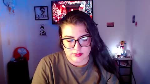 Ahriana Bluff online show from December 19, 2:48 am