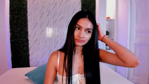 aidajoness online show from March 2, 11:39 am