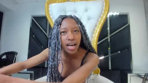 ailee_cute85 online show from May 2, 3:32 am