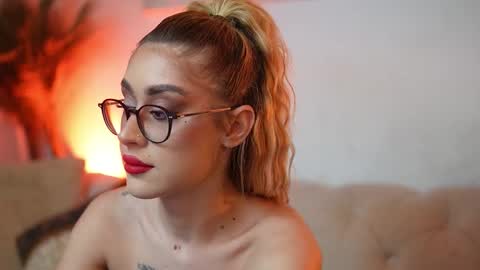  Aileen  online show from February 14, 9:28 pm