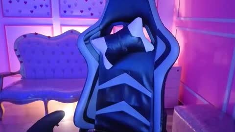 ailen online show from November 5, 2:39 am