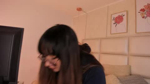 Aily Yozuko online show from April 23, 2:30 am