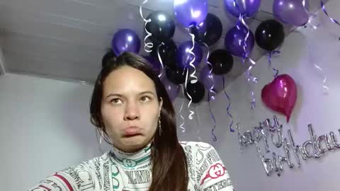 aishafuckaas online show from December 5, 8:32 pm