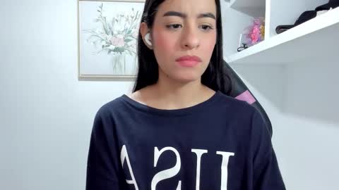 VALENTINA  independent online show from October 3, 10:09 am