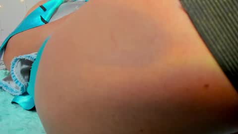 Akai Kraz  online show from April 17, 11:40 pm