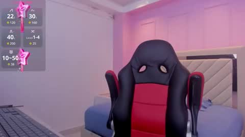  A L A I A  online show from March 18, 8:25 pm