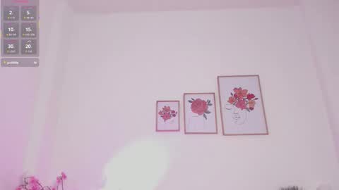 Snapshot of alana_111 chatting on October 16, 3:31 am alana online show from October 16, 3:31 am
