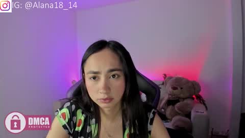 alana_pherson online show from November 18, 6:25 am