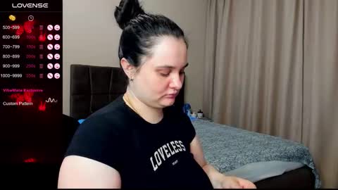 Julia online show from October 15, 12:35 am