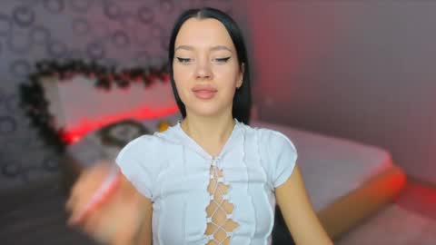 alanamell online show from December 19, 6:34 pm