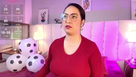 alanawestt online show from June 25, 6:31 pm