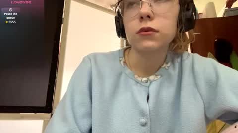 Snapshot of alanehadaller chatting on September 12, 9:29 am Stella online show from September 12, 9:29 am