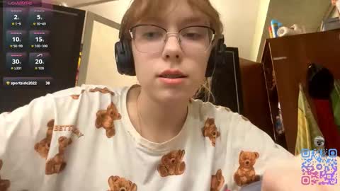 Snapshot of alanehadaller chatting on September 25, 4:39 pm Stella online show from September 25, 4:39 pm