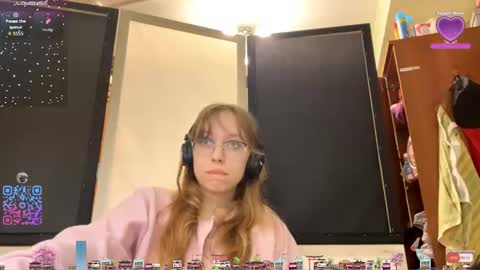 Snapshot of alanehadaller chatting on October 14, 3:14 pm Stella online show from October 14, 3:14 pm