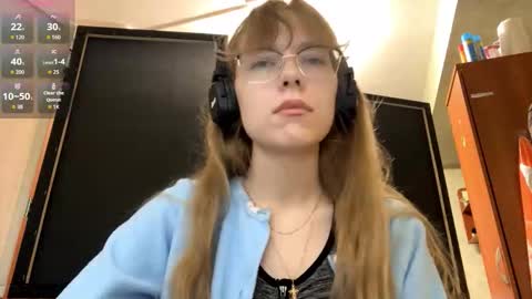 Snapshot of alanehadaller chatting on September 8, 5:56 pm Stella online show from September 8, 5:56 pm