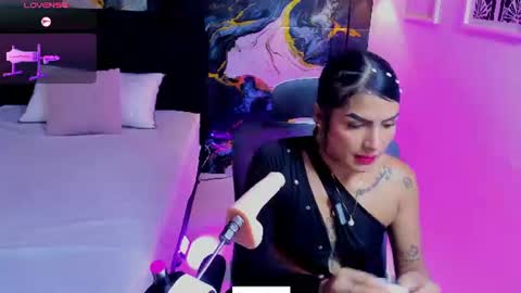 Alana online show from June 19, 7:50 pm