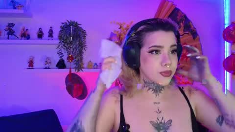 albaandthayron online show from April 8, 12:18 pm