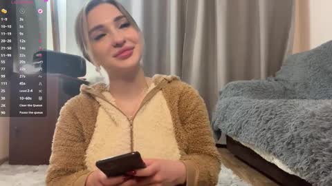 Viktoria online show from February 1, 7:12 pm