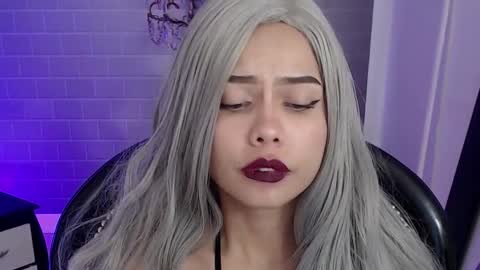 Alice in wonderland online show from February 19, 8:51 pm