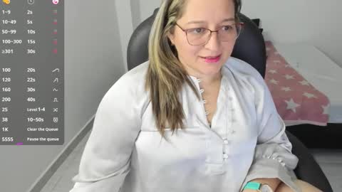 alejandra online show from November 24, 9:39 pm