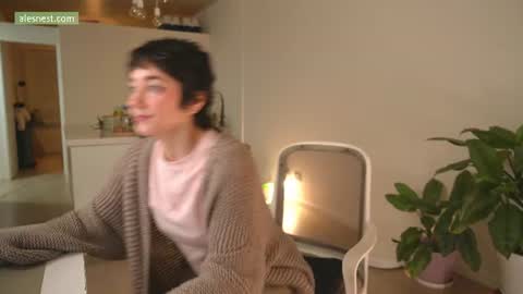 Ale online show from July 19, 1:30 am