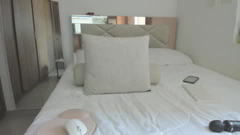 Snapshot of alessa_m71 chatting on October 2, 5:40 pm Alessa Moreno online show from October 2, 5:40 pm