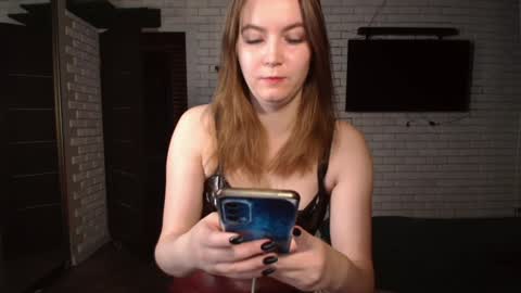 Snapshot of alessssamistress chatting on February 5, 2:37 pm Alex online show from February 5, 2:37 pm