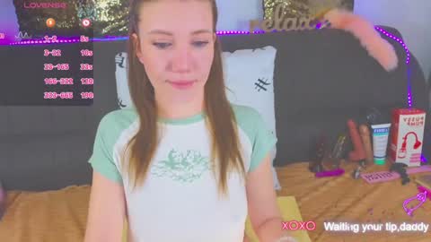 Snapshot of alexa_stoun chatting on February 8, 3:21 pm Alexa online show from February 8, 3:21 pm