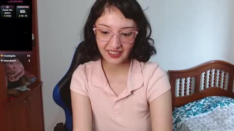 Alexandra 3 online show from October 28, 1:28 pm