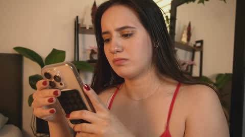 alexajhonsonof online show from December 8, 7:11 pm