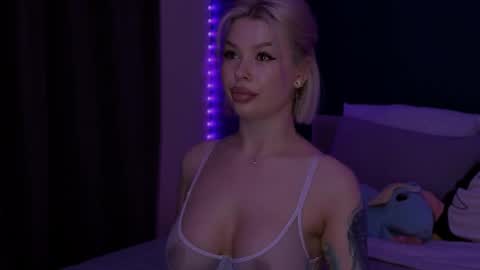 Alexa Mason online show from April 17, 2:24 am