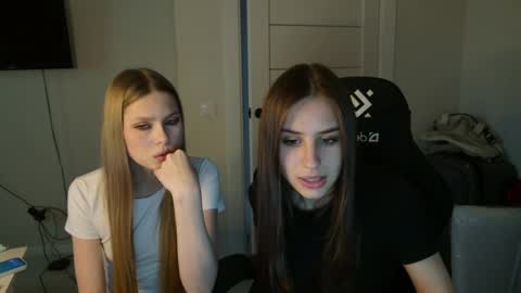 Alexia online show from April 2, 10:24 am