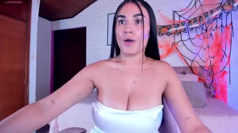 Alheli online show from October 23, 8:15 pm