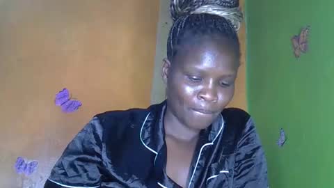 alic_crazy online show from February 3, 4:32 am