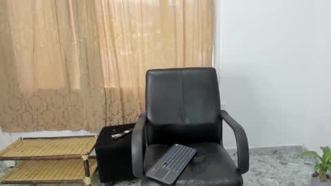 Snapshot of alice14cullen chatting on February 21, 12:39 pm alice online show from February 21, 12:39 pm