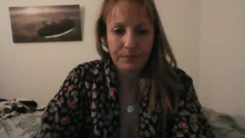 Snapshot of alice8363 chatting on January 15, 5:15 pm Alice online show from January 15, 5:15 pm